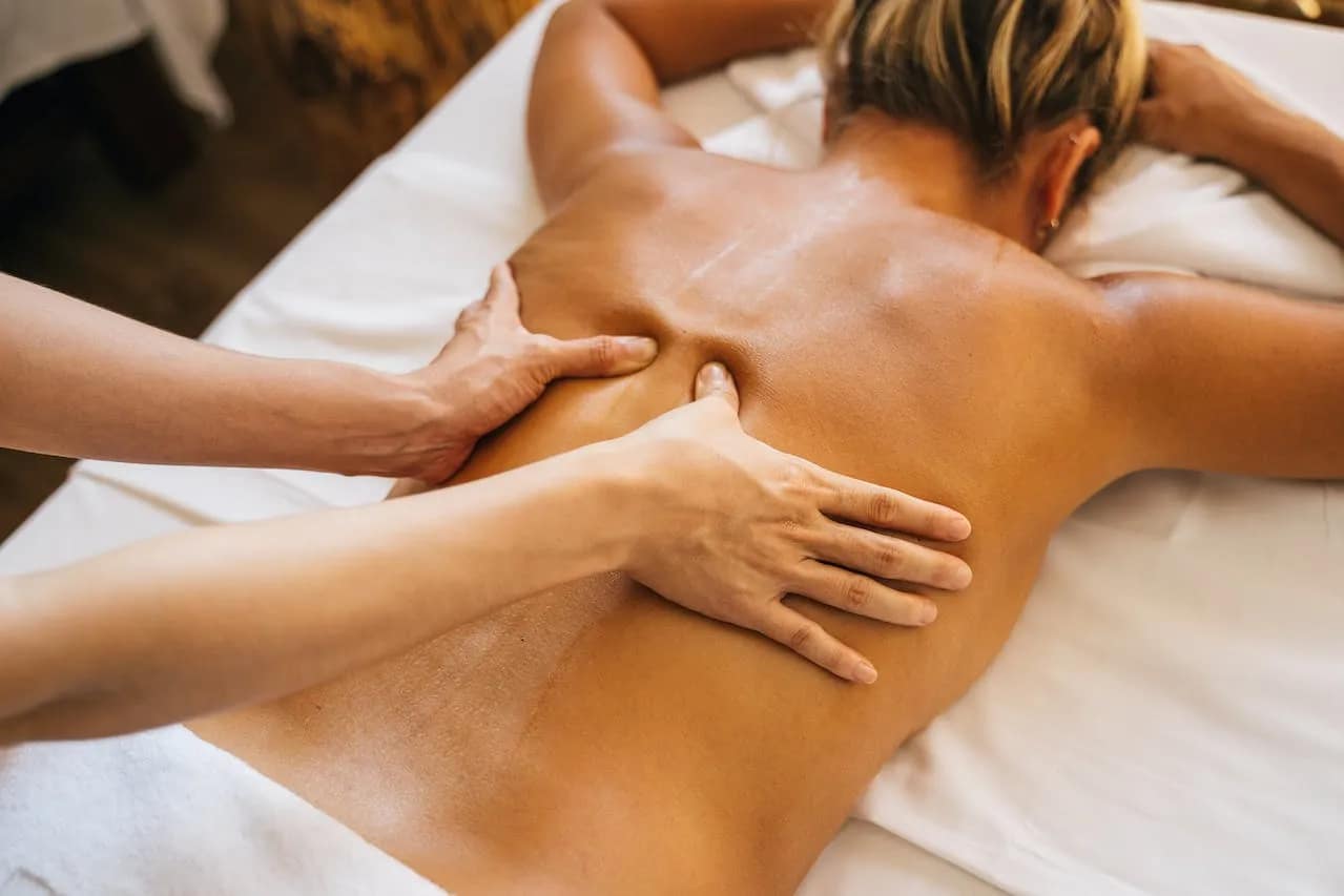 Massagestol til hjemmet: sådan vælger du rigtigt i 2026